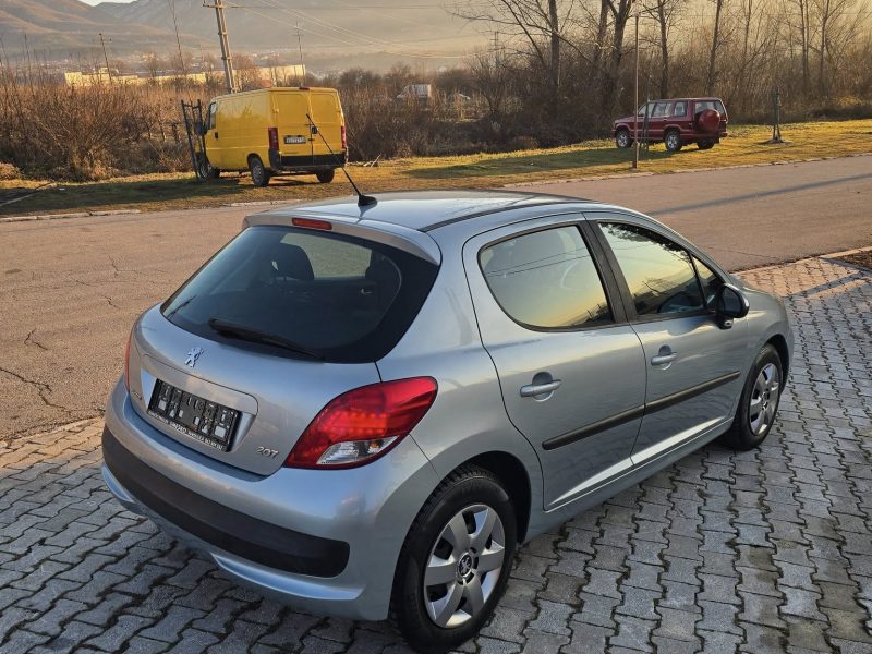 PEUGEOT 207