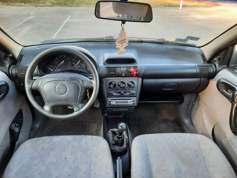 Polovni automobili Nis: Opel Corsa 1.4