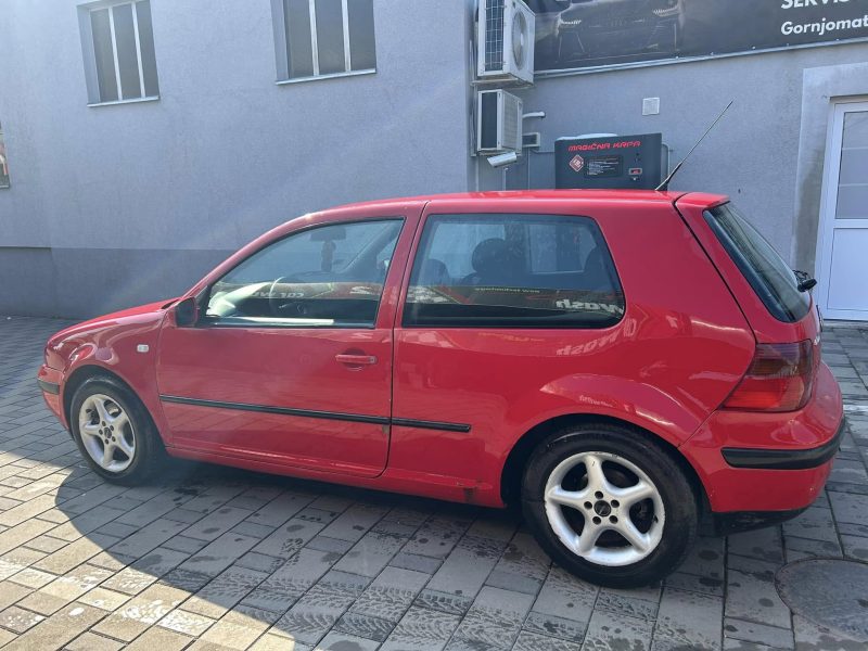 Volkswagen Golf 4 prodaja