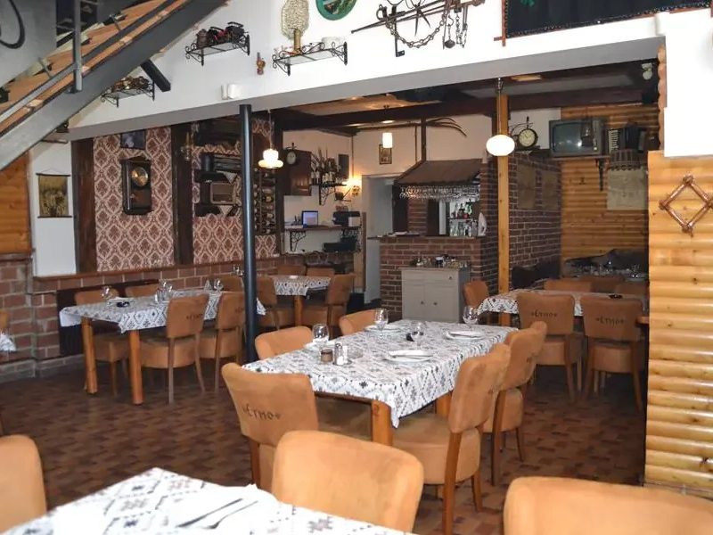 Kafana "Etno kuća" u Nišu zapošljava konobare – Prijavi se odmah!