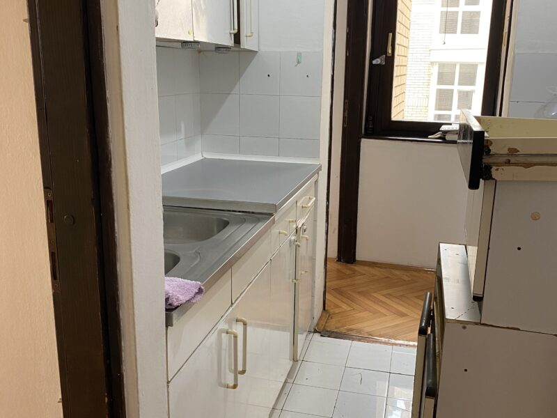 Izdajem jednosoban prazan stan, 40m2