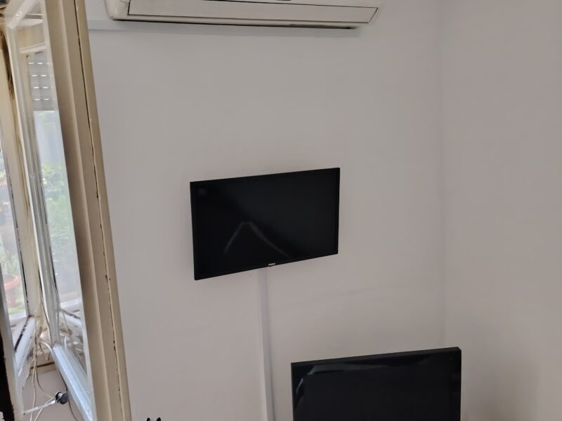 Crveni Pevac garsonjera