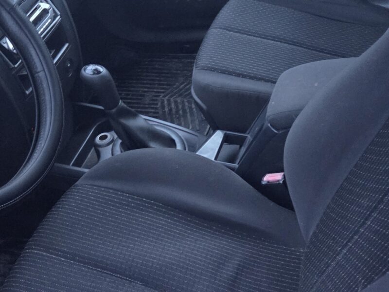 Prodajem automobil reno megane