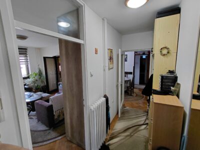 Izuzetan dvosoban stan 6o kvadrata ,ZONA 2 ŽFC