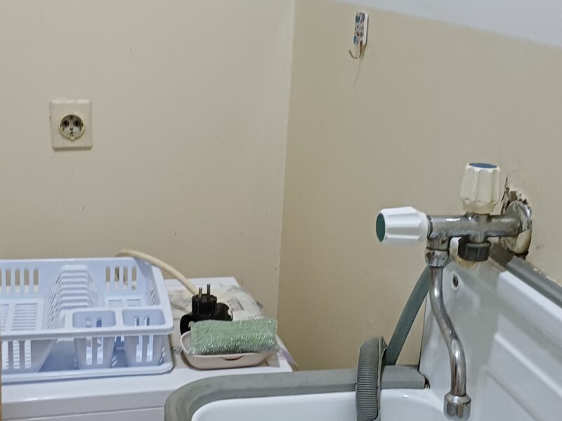 Garsonjera do medicinskog fakulteta za studente. Sremska 5.