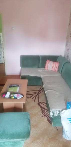 Izdajem dvosoban stan u Nikole Kopernika