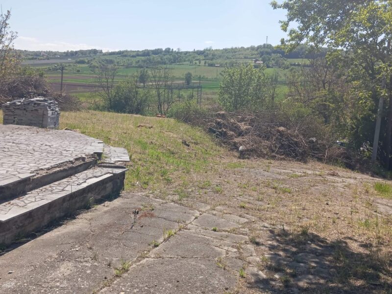 Prodaja kuće u Vlaškoj kod Mladenovca 30km od Beograda