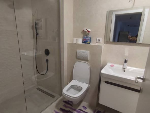 Izdaje se potpuno namesten stan povrsine 56 m²