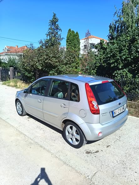 Na prodaju Ford Fiesta 1,4 dizel