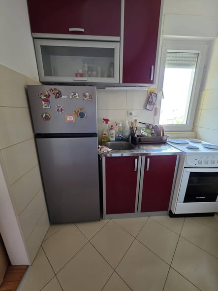 Izdaje se garsonjera u centru Niša