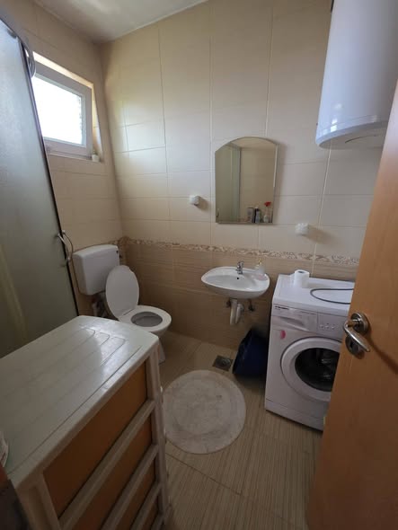 Izdaje se garsonjera u centru Niša