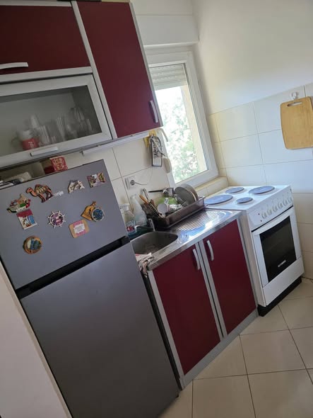 Izdaje se garsonjera u centru Niša