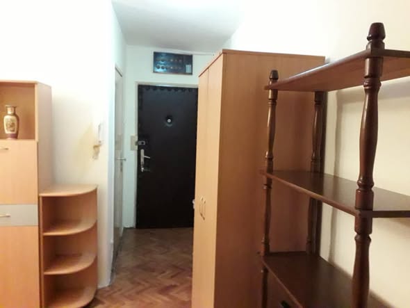 Izdajem jednoiposoban stan na Palilulskoj rampi
