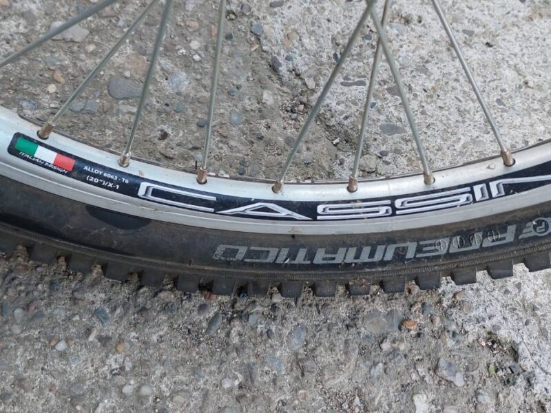 Prodajem dečiji bicikl Explorer Venera Yelloster 20"
