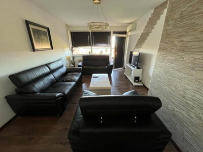 NA PRODAJU – MODERNO OPREMLJEN STAN 73 m² + terasa, BAGLJAŠ – ZRENJANIN
