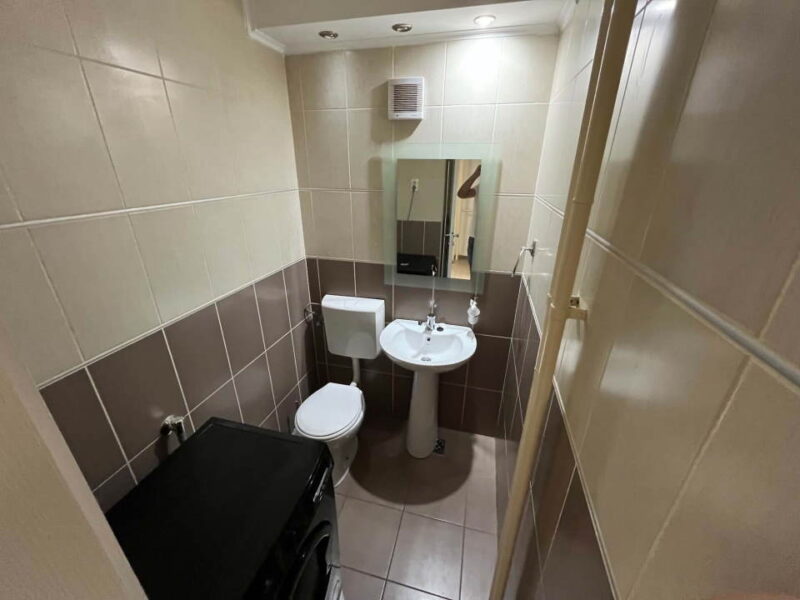 NA PRODAJU – MODERNO OPREMLJEN STAN 73 m² + terasa, BAGLJAŠ – ZRENJANIN